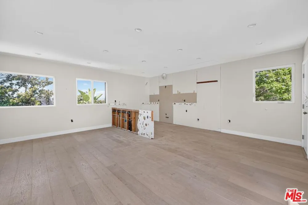 3950 Franklin Avenue Los Angeles, CA 90027