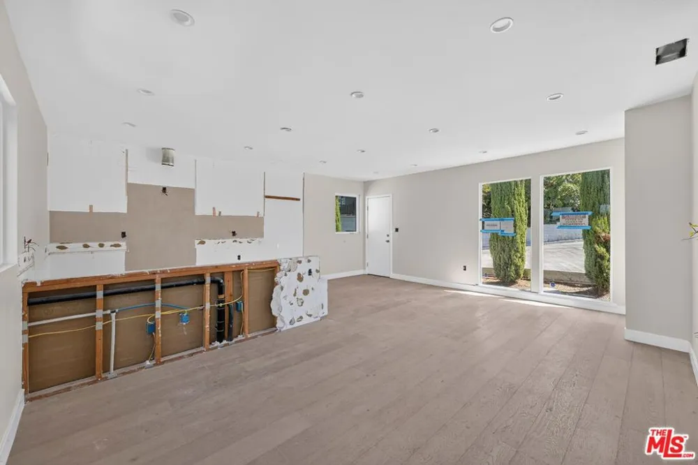3950 Franklin Avenue Los Angeles, CA 90027
