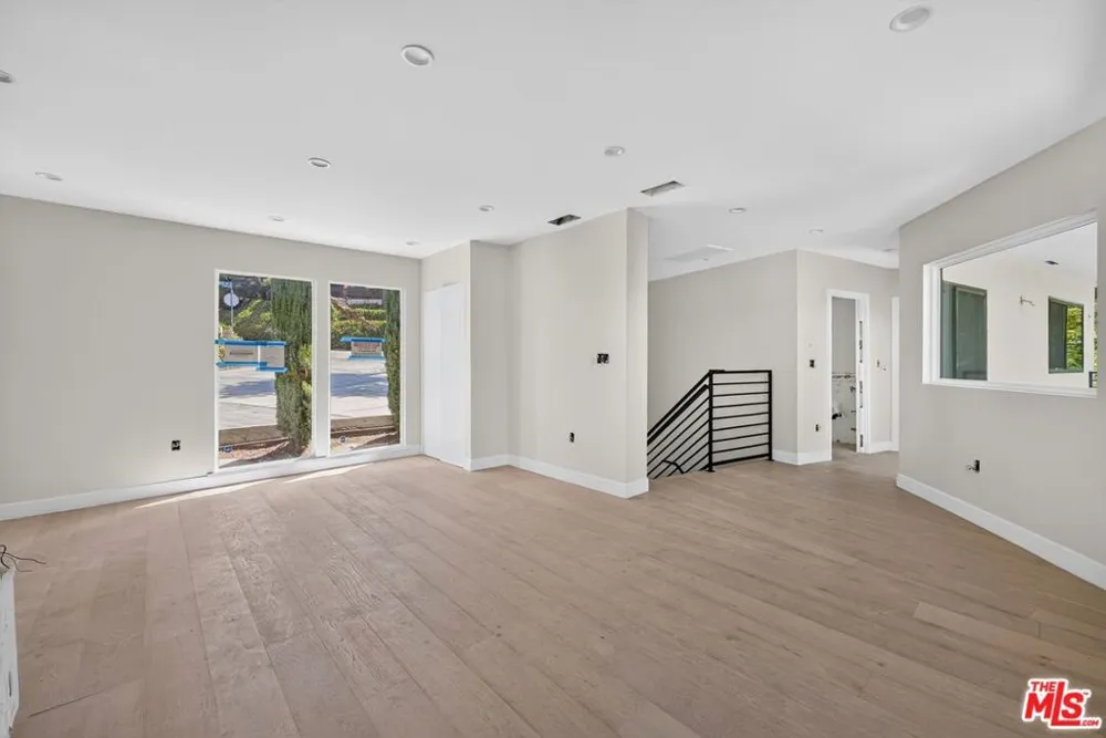 3950 Franklin Avenue Los Angeles, CA 90027
