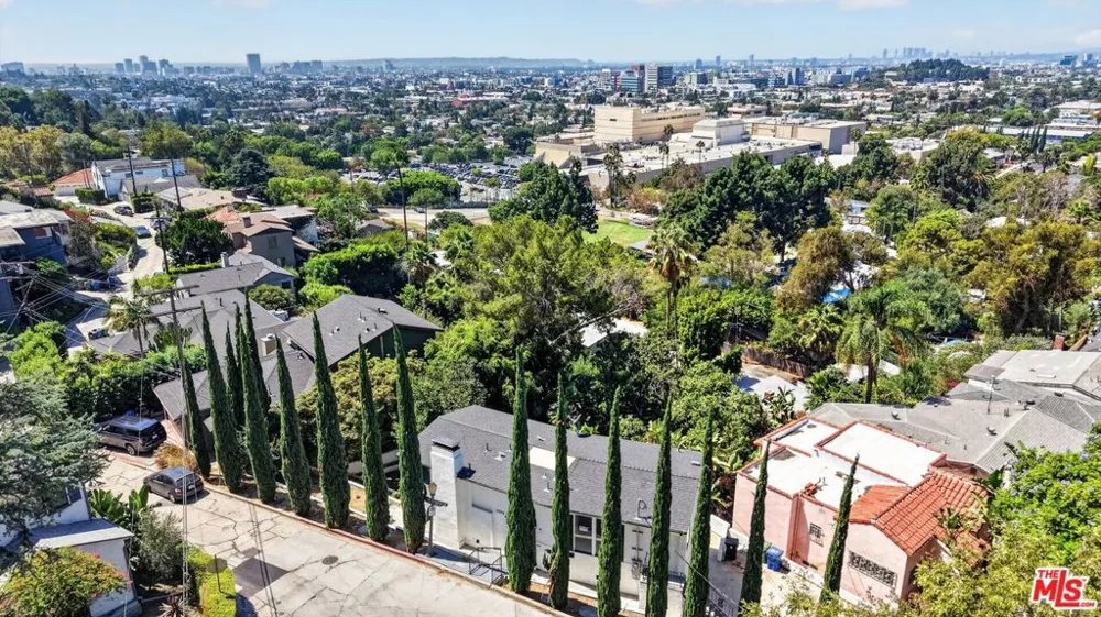 3950 Franklin Avenue Los Angeles, CA 90027