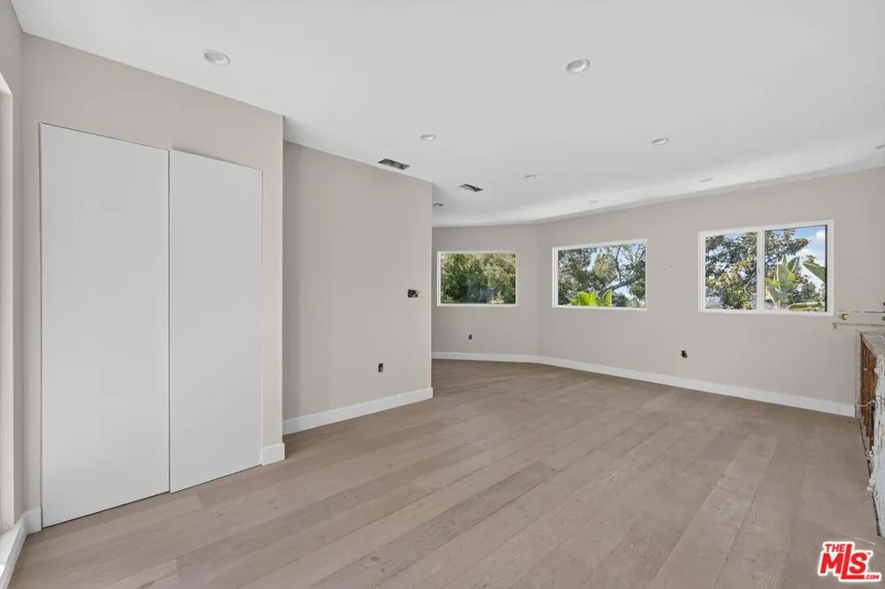 3950 Franklin Avenue Los Angeles, CA 90027
