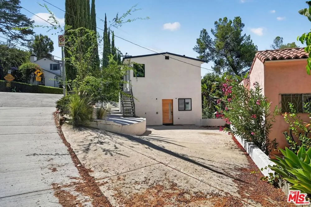 3950 Franklin Avenue Los Angeles, CA 90027