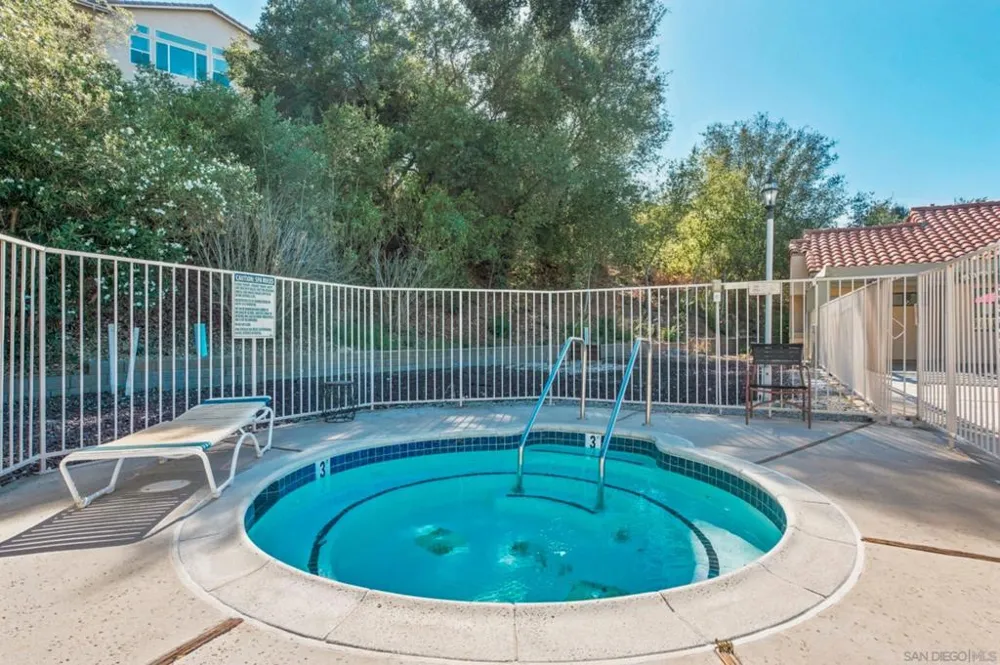 15615 Vista Vicente #6 Ramona, CA 92065
