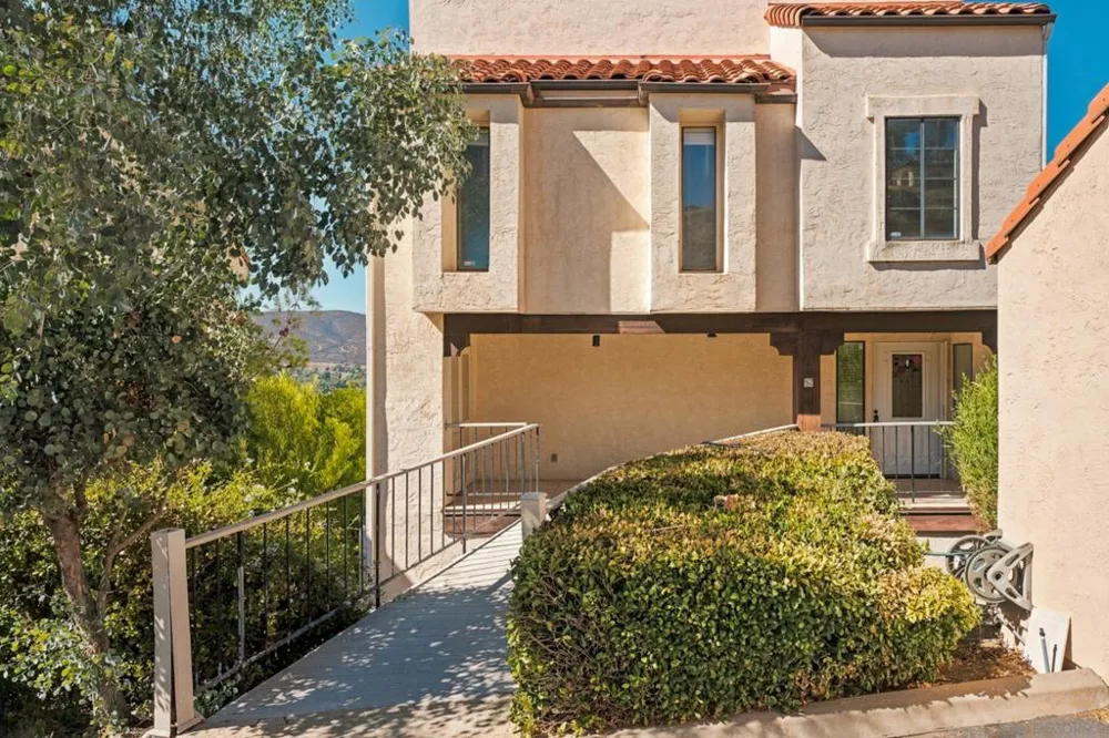 15615 Vista Vicente #6 Ramona, CA 92065
