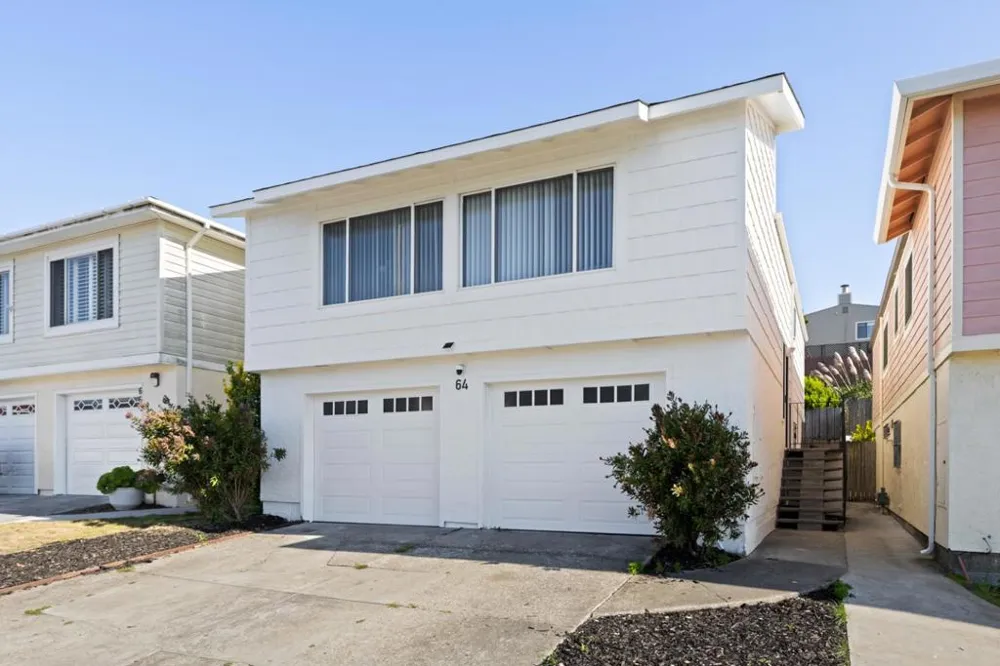 64 Lycett Circle Daly City, CA 94015