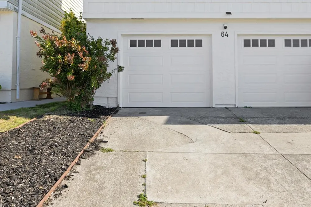 64 Lycett Circle Daly City, CA 94015