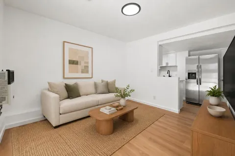 64 Lycett Circle