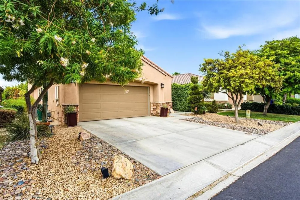 49841 Bates Street Indio, CA 92201