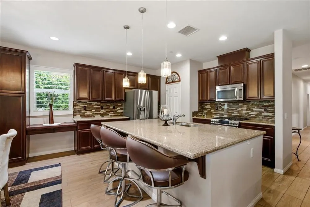 49841 Bates Street Indio, CA 92201