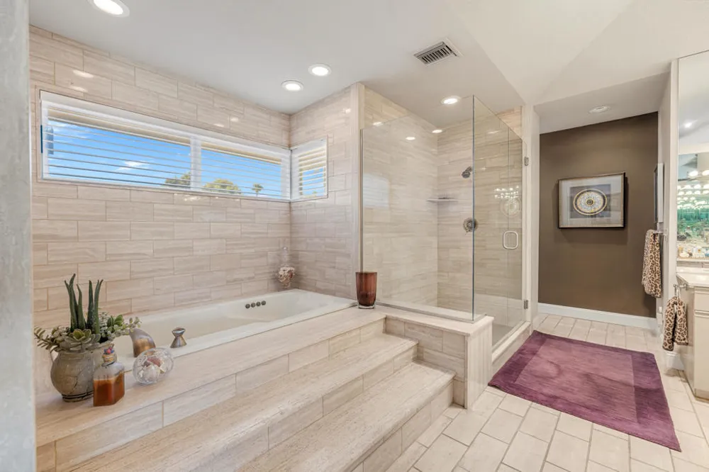 208 Kavenish Drive #208 Rancho Mirage, CA 92270