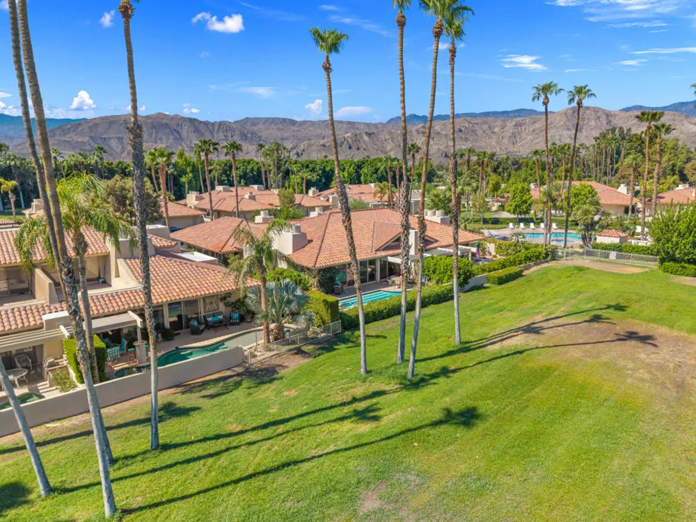 208 Kavenish Drive #208 Rancho Mirage, CA 92270
