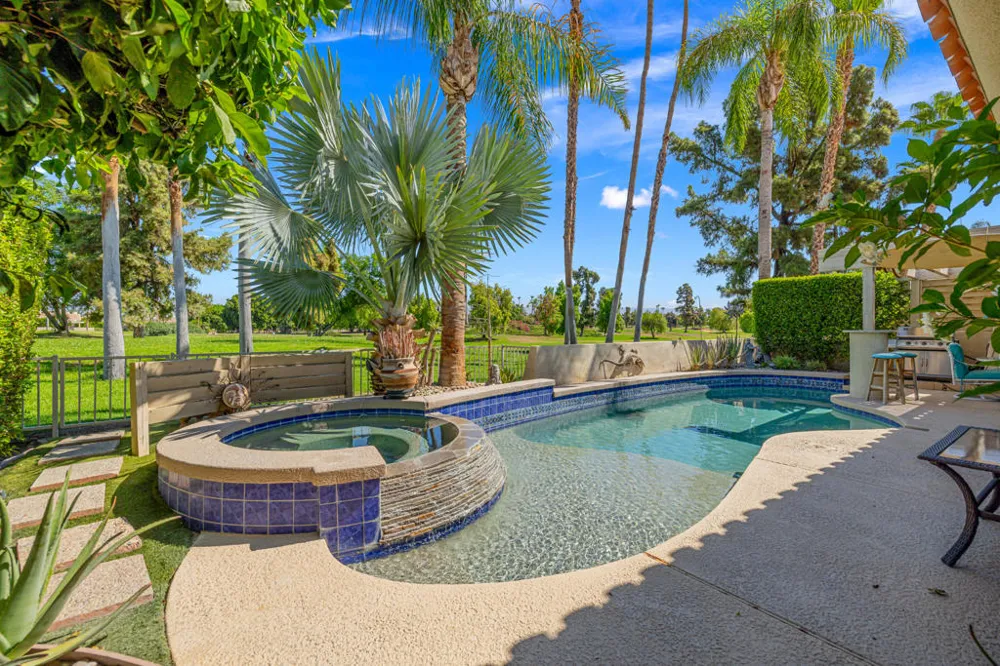 208 Kavenish Drive #208 Rancho Mirage, CA 92270
