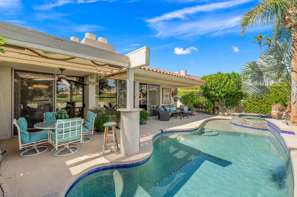 208 Kavenish Drive #208 Rancho Mirage, CA 92270