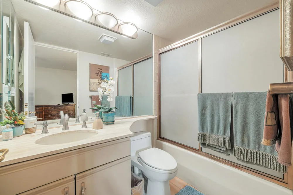 208 Kavenish Drive #208 Rancho Mirage, CA 92270