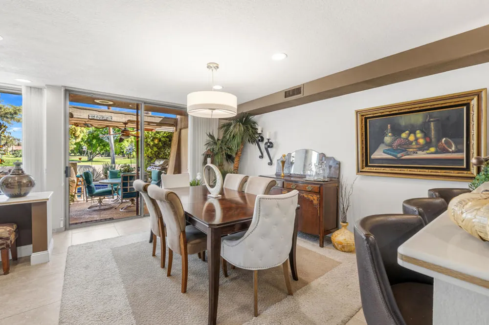 208 Kavenish Drive #208 Rancho Mirage, CA 92270