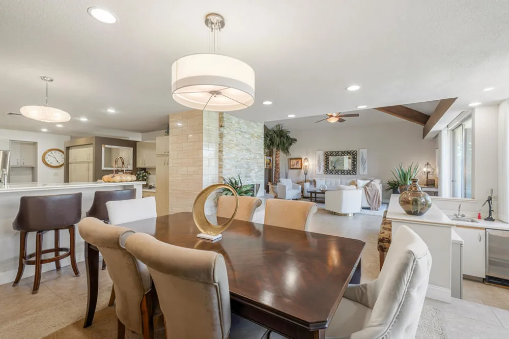 208 Kavenish Drive #208 Rancho Mirage, CA 92270
