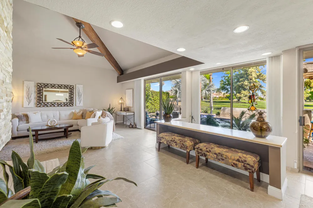 208 Kavenish Drive #208 Rancho Mirage, CA 92270