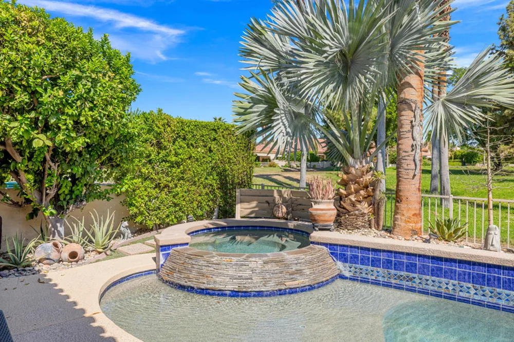208 Kavenish Drive #208 Rancho Mirage, CA 92270