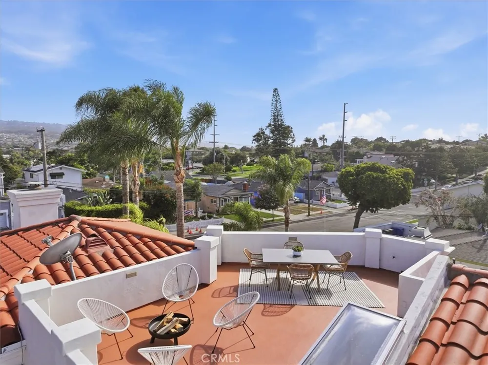 1021 Avenue D Redondo Beach, CA 90277