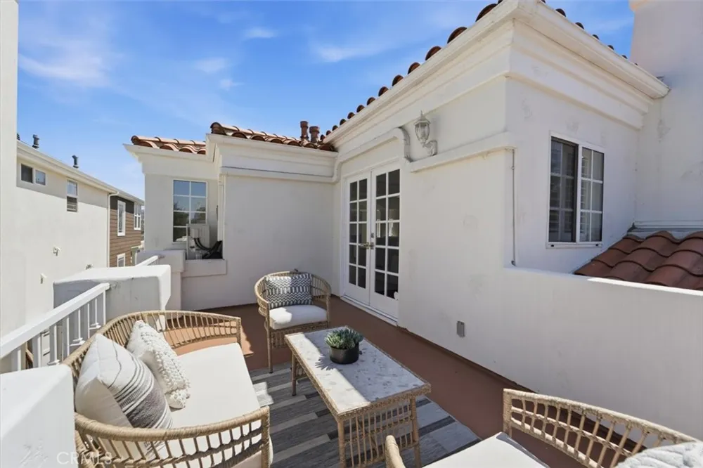 1021 Avenue D Redondo Beach, CA 90277