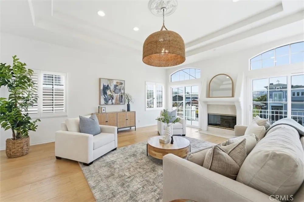 1021 Avenue D Redondo Beach, CA 90277