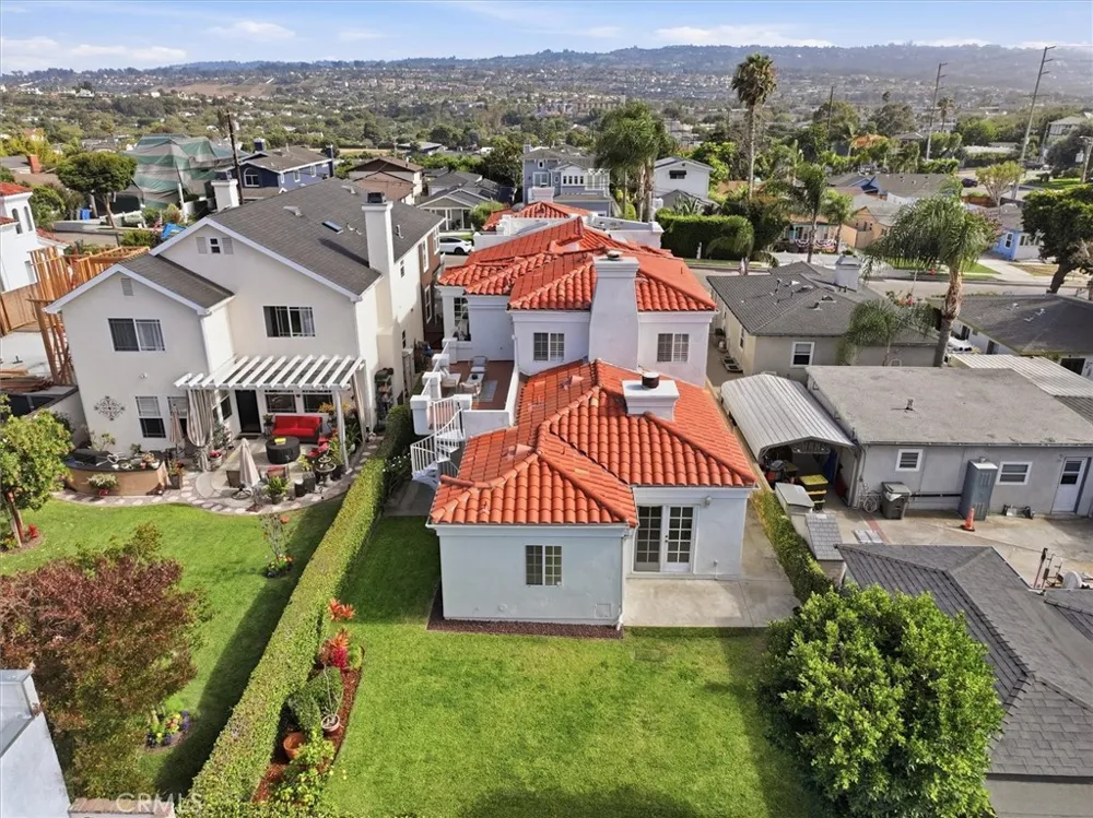 1021 Avenue D Redondo Beach, CA 90277