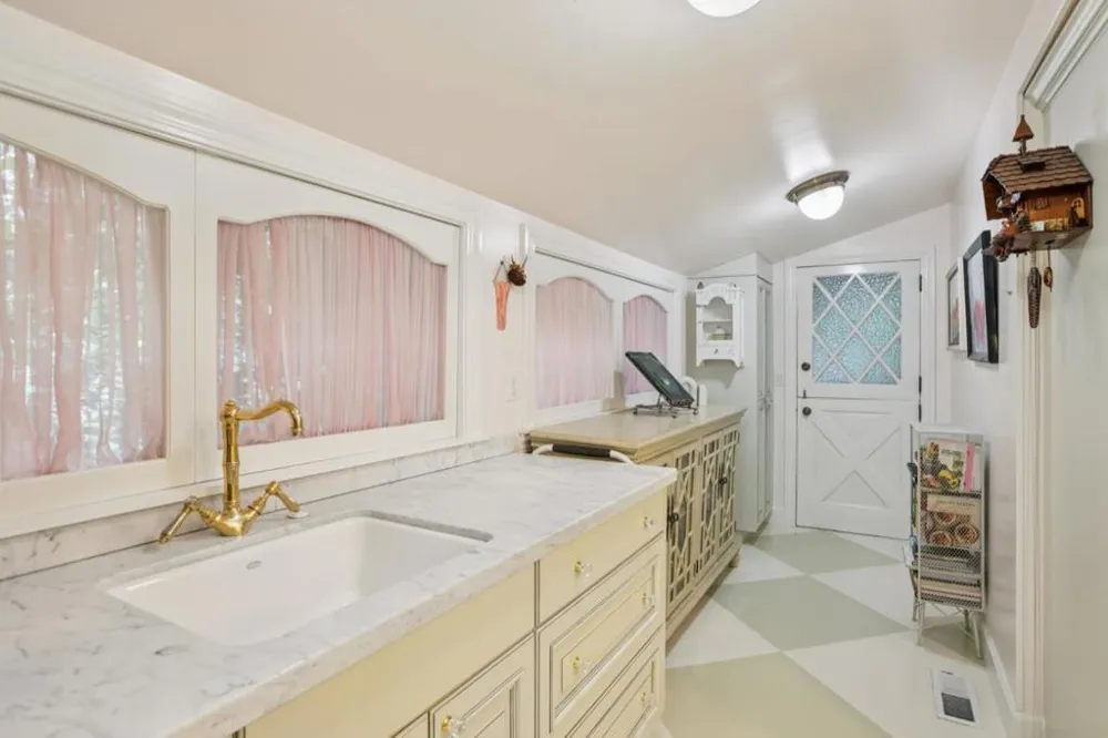 14262 Laurel Place Guerneville, CA 95446