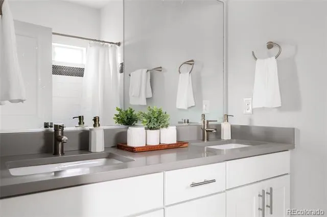 4400 E Bails Place Denver, CO 80222