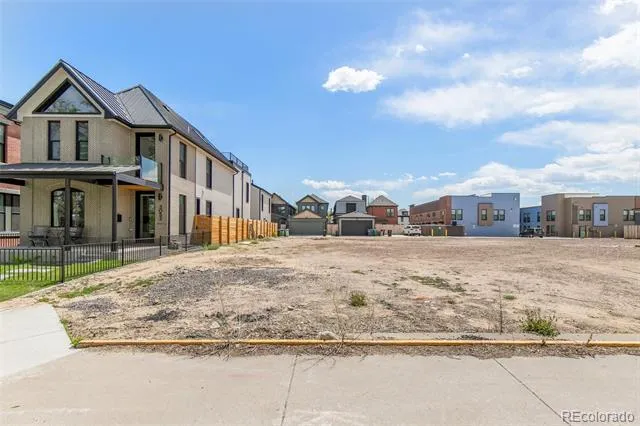 3044 Champa Street Denver, CO 80205