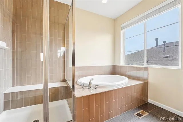 9516 Juniper Way Arvada, CO 80007