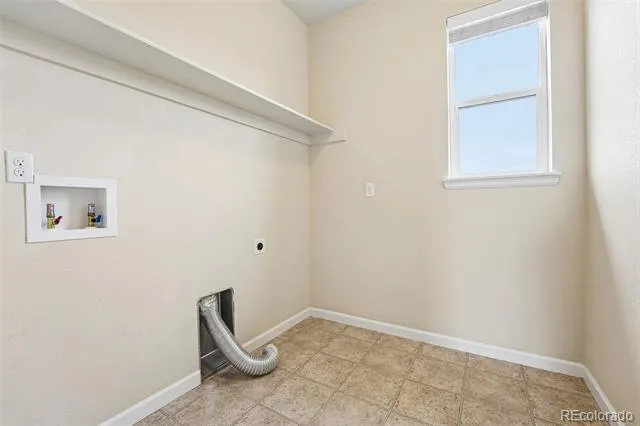 9516 Juniper Way Arvada, CO 80007