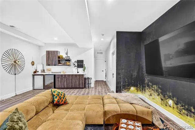2210 S Sherman Street Denver, CO 80210