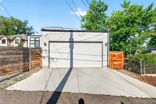 2210 S Sherman Street Denver, CO 80210