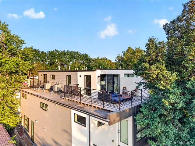 2210 S Sherman Street Denver, CO 80210