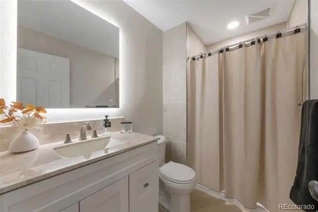 18949 W 60th Place Golden, CO 80403