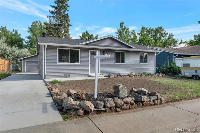 18949 W 60th Place Golden, CO 80403