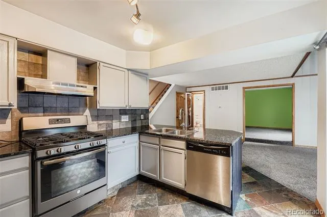 2469 S Xanadu Way #A Aurora, CO 80014