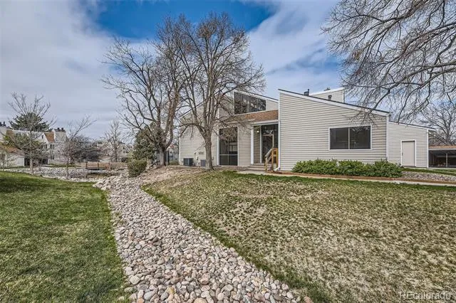 2469 S Xanadu Way #A Aurora, CO 80014