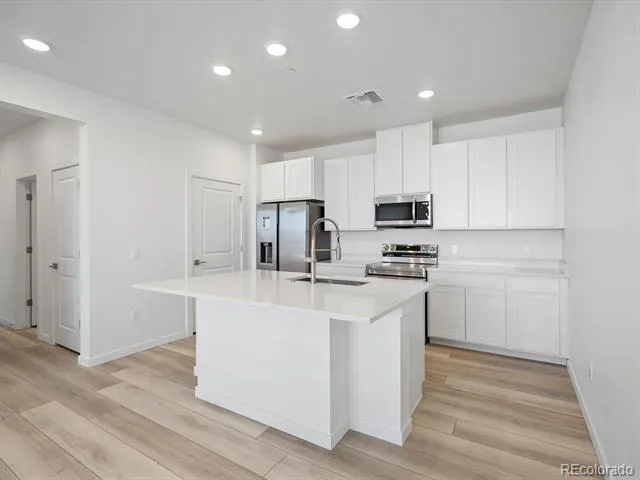 6153 Ceylon Street #302 Denver, CO 80239