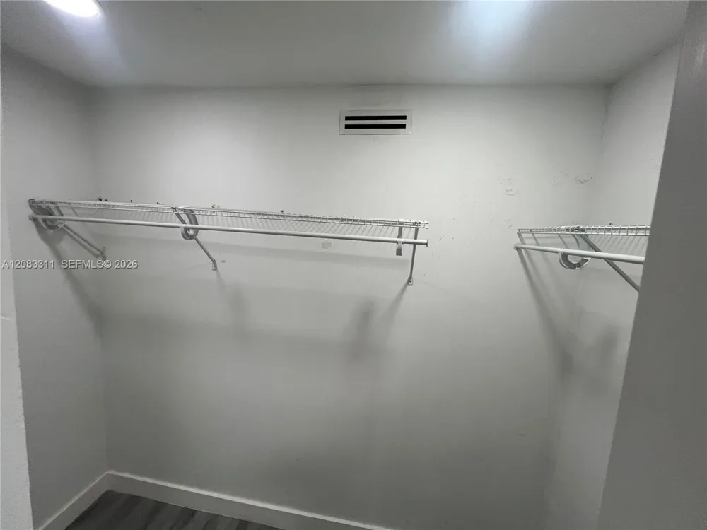 30 SE 4th Ave #106 Hallandale Beach, FL 33009