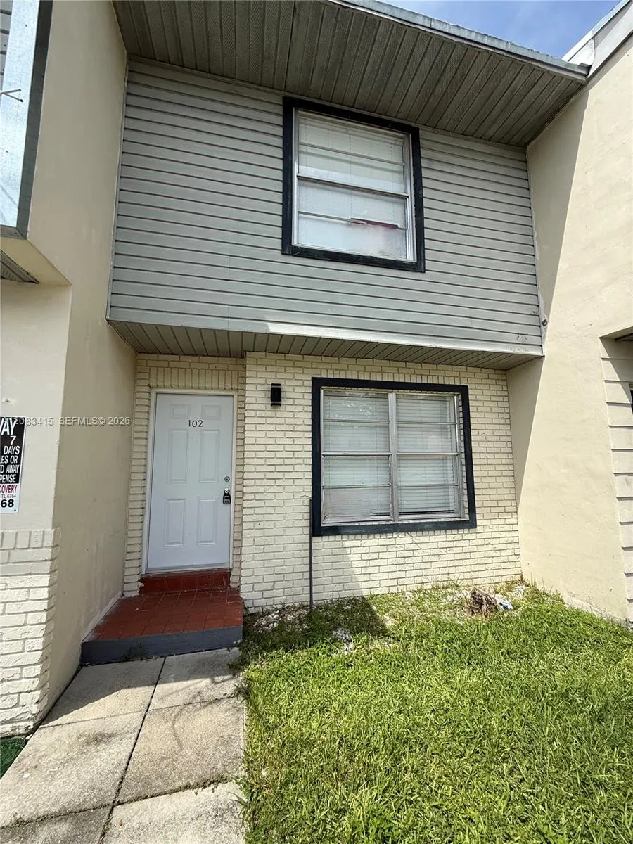 470 NE 18th Ave #102 Homestead, FL 33033