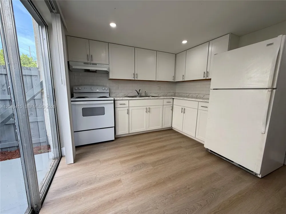 470 NE 18th Ave #102 Homestead, FL 33033