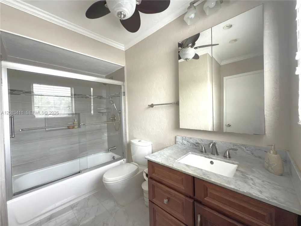 2340 NE 9th St #210 Fort Lauderdale, FL 33304