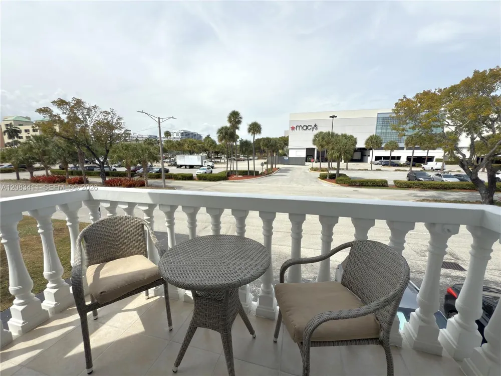 2340 NE 9th St #210 Fort Lauderdale, FL 33304