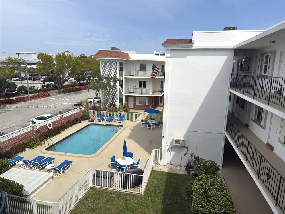 2340 NE 9th St #210 Fort Lauderdale, FL 33304