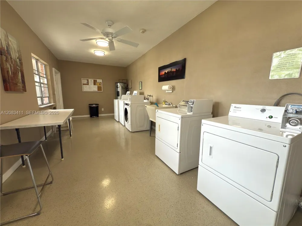 2340 NE 9th St #210 Fort Lauderdale, FL 33304