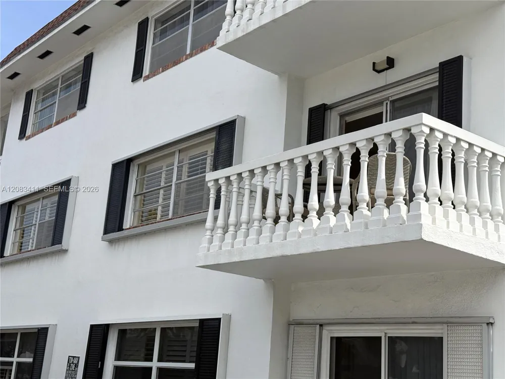 2340 NE 9th St #210 Fort Lauderdale, FL 33304