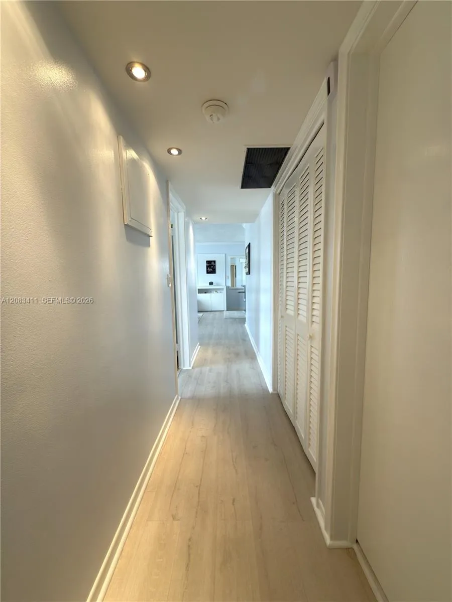 2340 NE 9th St #210 Fort Lauderdale, FL 33304