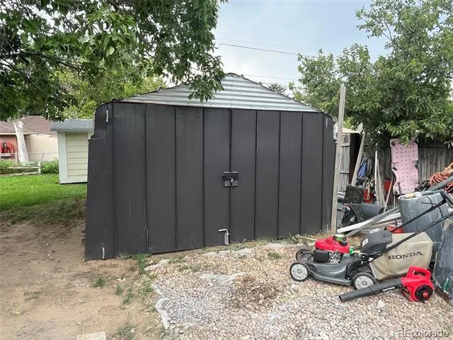 1701 Bahama Street Aurora, CO 80011