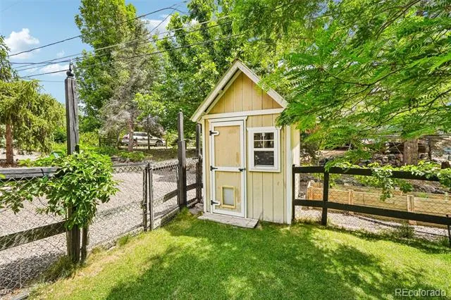 7680 W Meadow Drive Littleton, CO 80128
